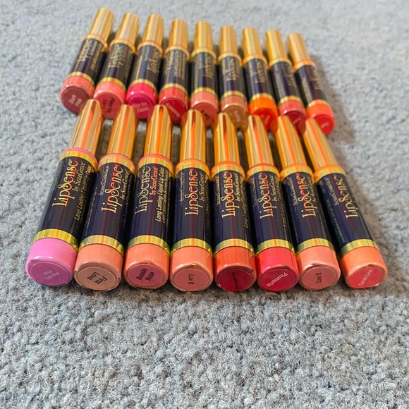 New LipSense Lipstick | Cruelty-Free Makeup | Multiple colors - Picture 5 of 14